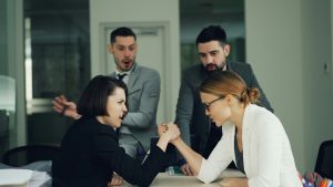 Lire la suite à propos de l’article La rivalité féminine au travail : est-ce réel ?